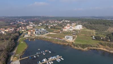 Istra, Pomer, zazidljivo zemljišče s pogledom na morje