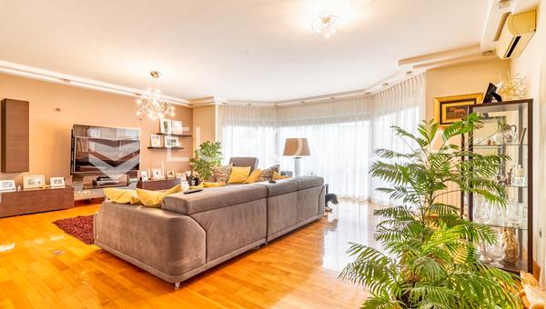 Zagabria, Gornji Bukovac, villa di lusso, 660 m² in una posizione unica