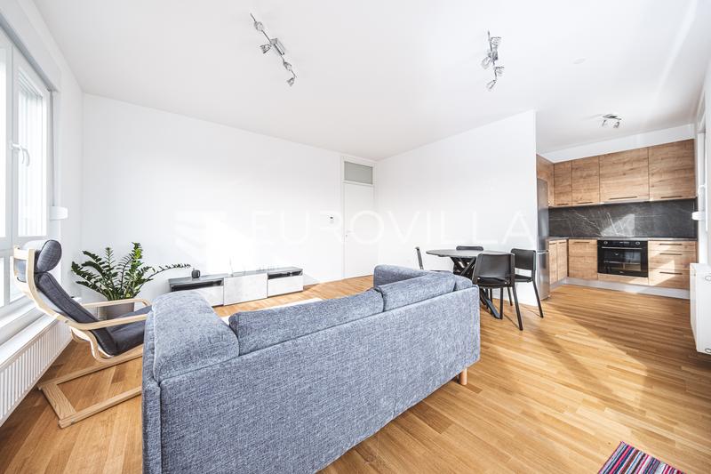 Zagreb, Špansko Oranice, modern three, room apartment 64 m² garage