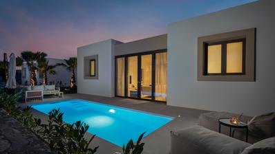 Tkon, Palms resort, luxus villa medencével és tengerre néző kilátással