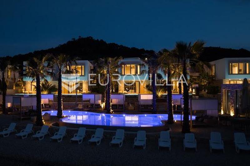 Tkon, Palms resort, luxusná vila s bazénom a výhľadom na more - 17