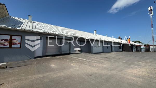 Đakovo, Zona Industrial - Edificio Comercial con 7 Unidades de Negocio