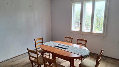 Duga Resa, Center, hiša 120 m², blizu vseh dobrin