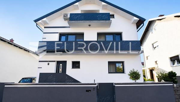 Varazdin, Banfica - un hogar que combina comodidad con un estilo de vida contemporáneo