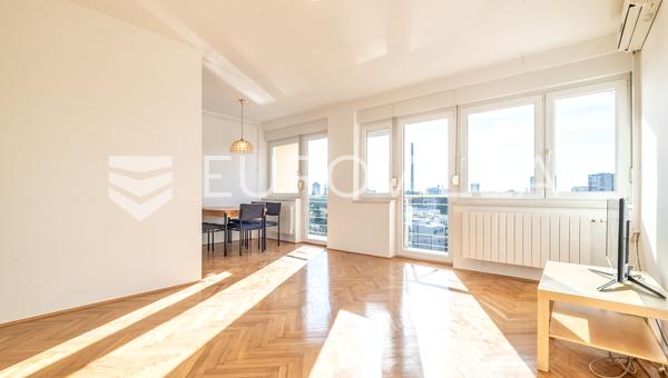 Zagreb, Vinogradska, smuk toværelses lejlighed på 73 m²