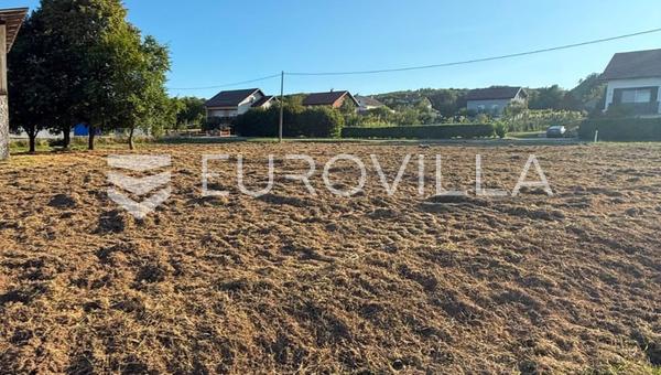 Ozalj, zazidljivo zemljišče 6.000 m², mešana raba