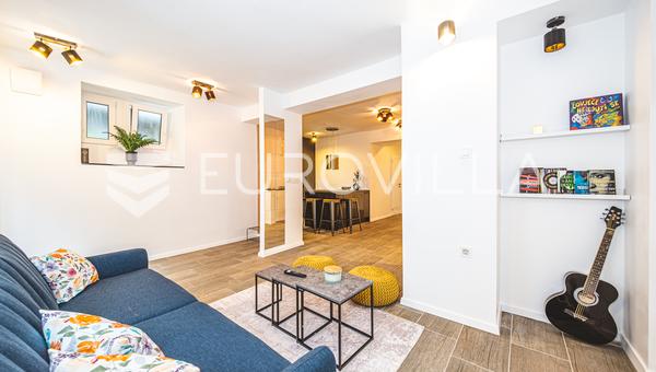 Zagreb, Donji Grad, moderan trosoban stan 68 m²