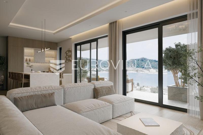 Bol on Brač - luxurious apartment on the first floor of a new building