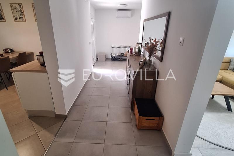 Karlovac, Draganić, kuća 190 m², novouređena - 7