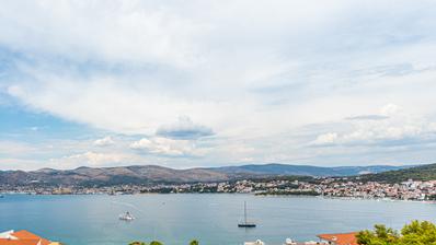 Trogir, Ciovo byggtomt, med havsutsikt