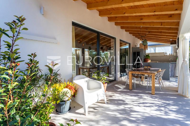 Trogir, Plano, viehättävä vastikään rakennettu yksikerroksinen talo uima-altaalla ja oliivilehdolla, 129 m² - 19