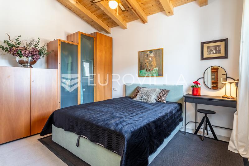 Trogir, Plano, viehättävä vastikään rakennettu yksikerroksinen talo uima-altaalla ja oliivilehdolla, 129 m² - 10