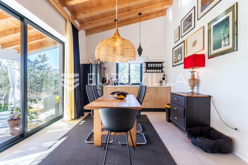 Trogir, Plano, viehättävä vastikään rakennettu yksikerroksinen talo uima-altaalla ja oliivilehdolla, 129 m² - 3
