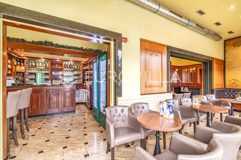 Zagreb, Špansko, street premises in an attractive location 96 m² - 2