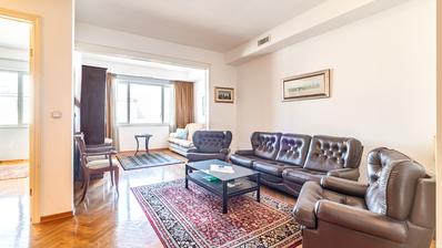 Zagreb, Importanne Galerija, prostran trosoban stan 81 m²