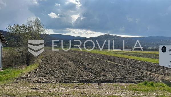 Požega, Brestovac, gelecekteki otoyolun yanında arsa