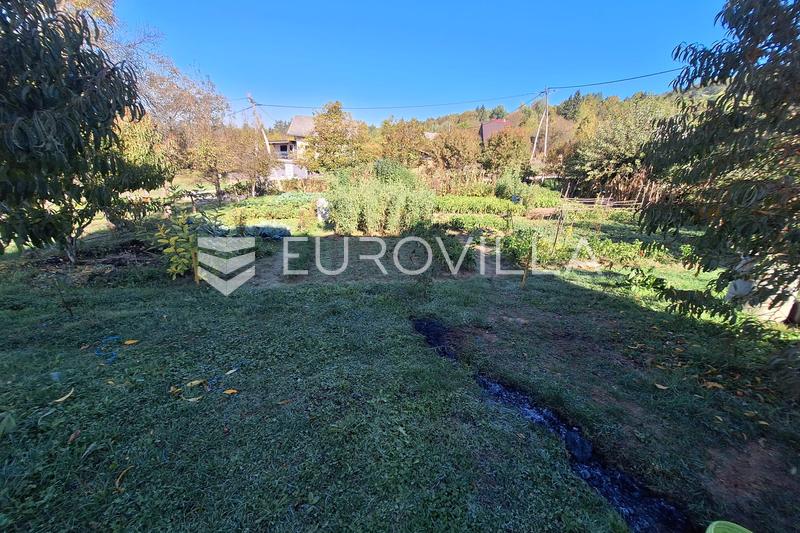 Karlovac, Tušilović, kuća 230 m², mirna lokacija - 7