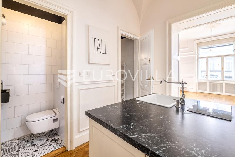 Zagreb, Centar, prekrasan građanski stan 136 m²