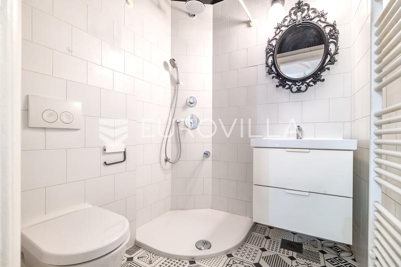 Zagreb, Centar, prekrasan građanski stan 136 m²