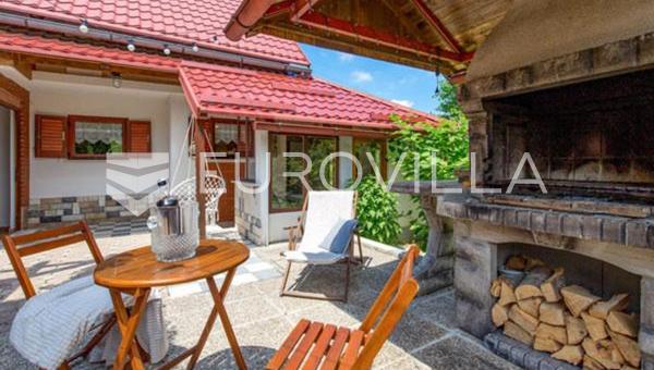 Gorski kotar, Stari Laz, uređena goranska kuća s 7.021 m²