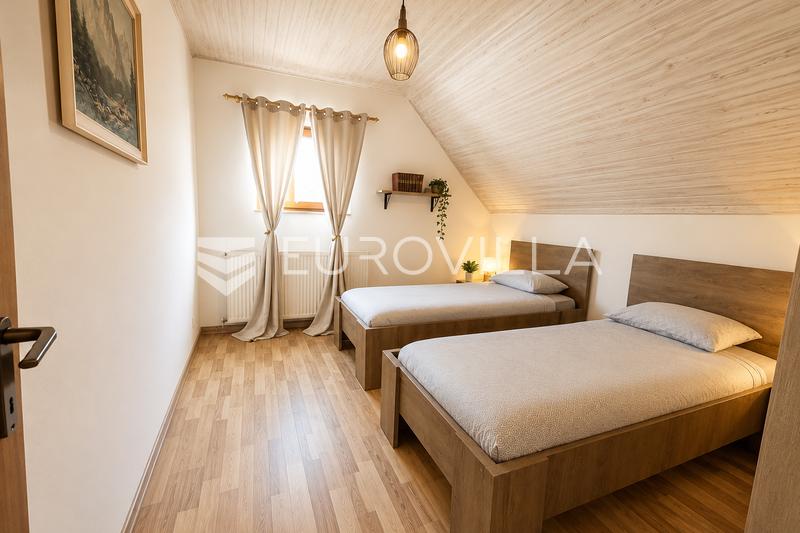 Gorski kotar, Stari Laz, uređena goranska kuća s 7.021 m² - 16