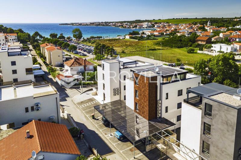 Zadar, Petrčane, luksuzan trosoban stan na izvrsnoj lokaciji