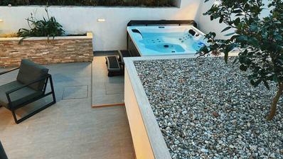 Zadar, Mocire, luksuriøs toromsleilighet med hage og jacuzzi, pris 94 m² -S3