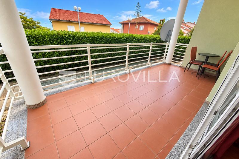 Krk, Town of Krk, two-bedroom apartment, 67 m², with terrace, balcony and private garden - 1