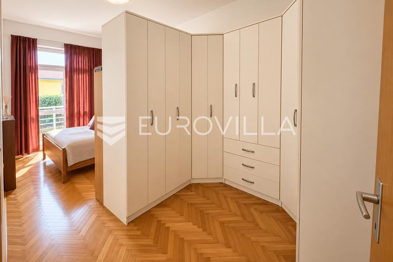 Krk, Town of Krk, two-bedroom apartment, 67 m², with terrace, balcony and private garden - 7