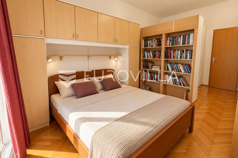 Krk, Town of Krk, two-bedroom apartment, 67 m², with terrace, balcony and private garden - 6