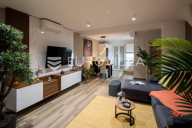 Porec - geräumige 67 m² Wohnung mit großer Terrasse zur Langzeitmiete, haustierfreundlich - 1