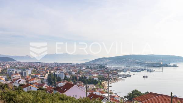 Trogir, Jazvine, gospodarsko, industrijsko građevno zemljište