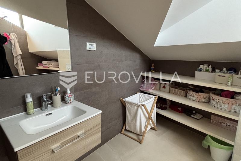 Medulin, Pješčana Uvala, ekskluzivan penthouse prvi red do mora - 30