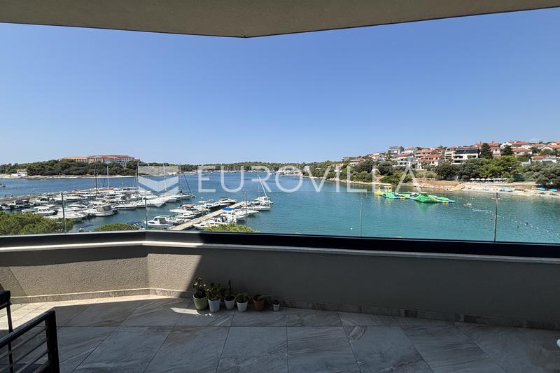 Medulin, Pješčana Uvala, ekskluzivan penthouse prvi red do mora - 43