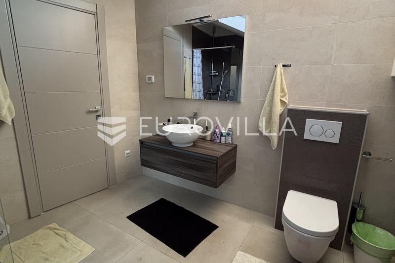 Medulin, Pješčana Uvala, ekskluzivan penthouse prvi red do mora - 32