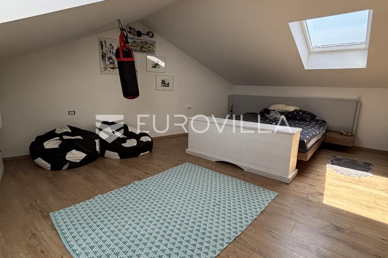 Medulin, Pješčana Uvala, ekskluzivan penthouse prvi red do mora - 29