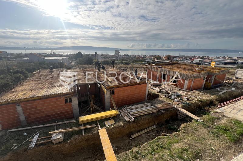 Kaštel Sućurac, luksuzan trosoban penthouse u novogradnji, 120.72 m²