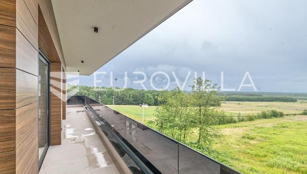 Zagreb, Brezovica - Moradia luxuosa, 645 m², com piscina interior
