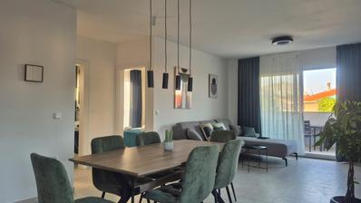 Zadar, Vir, dvosobni apartman na prvom katu od 65,40 m²