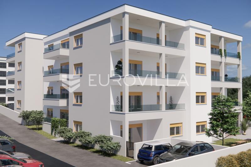 Pula, Center - exclusive penthouse in a new building, 2st floor, 126.72 m² - elevator, gas