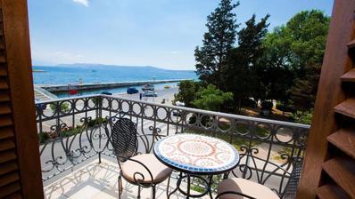 Crikvenica, winter rental, three-room apartment, 69 m², seafront, balcony with sea view