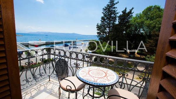 Crikvenica, winter rental, three-room apartment, 69 m², seafront, balcony with sea view