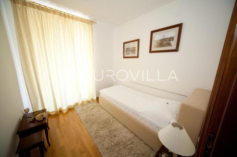 Crikvenica, winter rental, three-room apartment, 69 m², seafront, balcony with sea view - 5