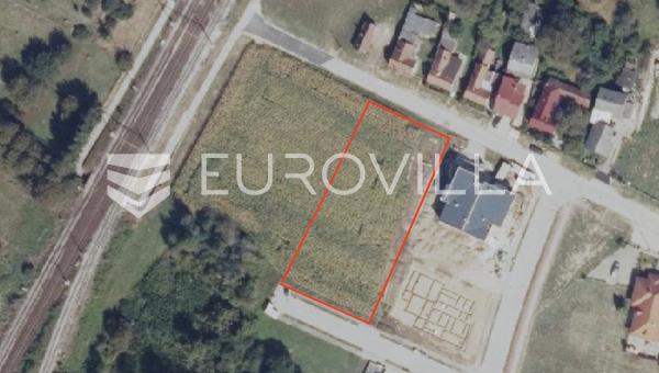Koprivnica, Dubovec, terreno para construção com uma área total de 2.296 m²