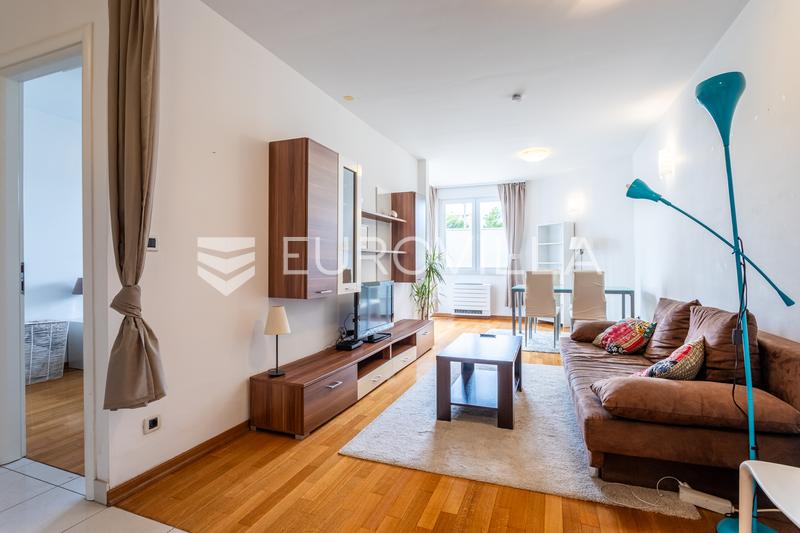 Split, Zenta - Einzimmerwohnung mit Garten, nahe Strand - EXKLUSIV - 2