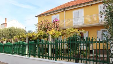 Zadar, Biograd na Moru, gyönyörű ház csendes helyen