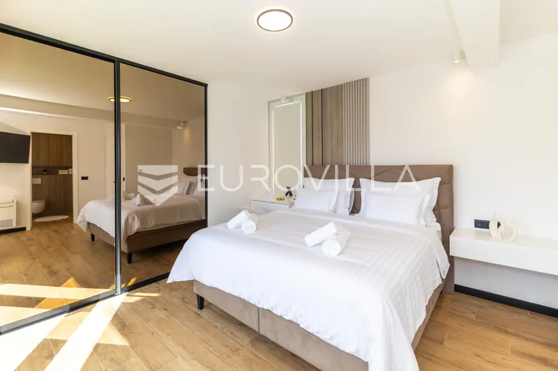 Zadar, Borik, Ekskluzivna novogradnja s privatnim krovnim bazenom 32