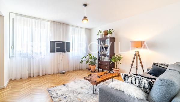 Zagreb, Ville Basse, appartement deux chambres, 87 m²