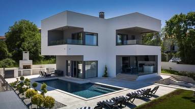 Istria, Rakalj, una hermosa villa con vistas a la bahía de Raša 270 m²