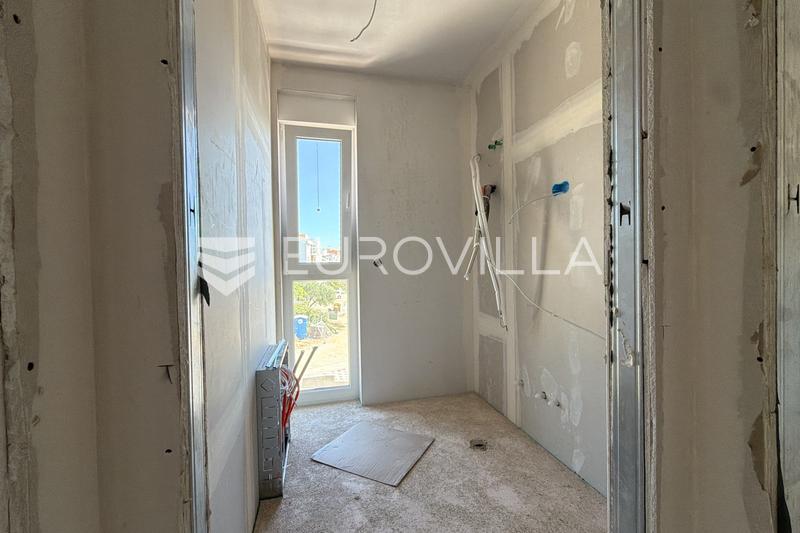 Zadar, Diklovac, kaksio uudiskohteessa kattoterassilla, 117,55 m² - 12